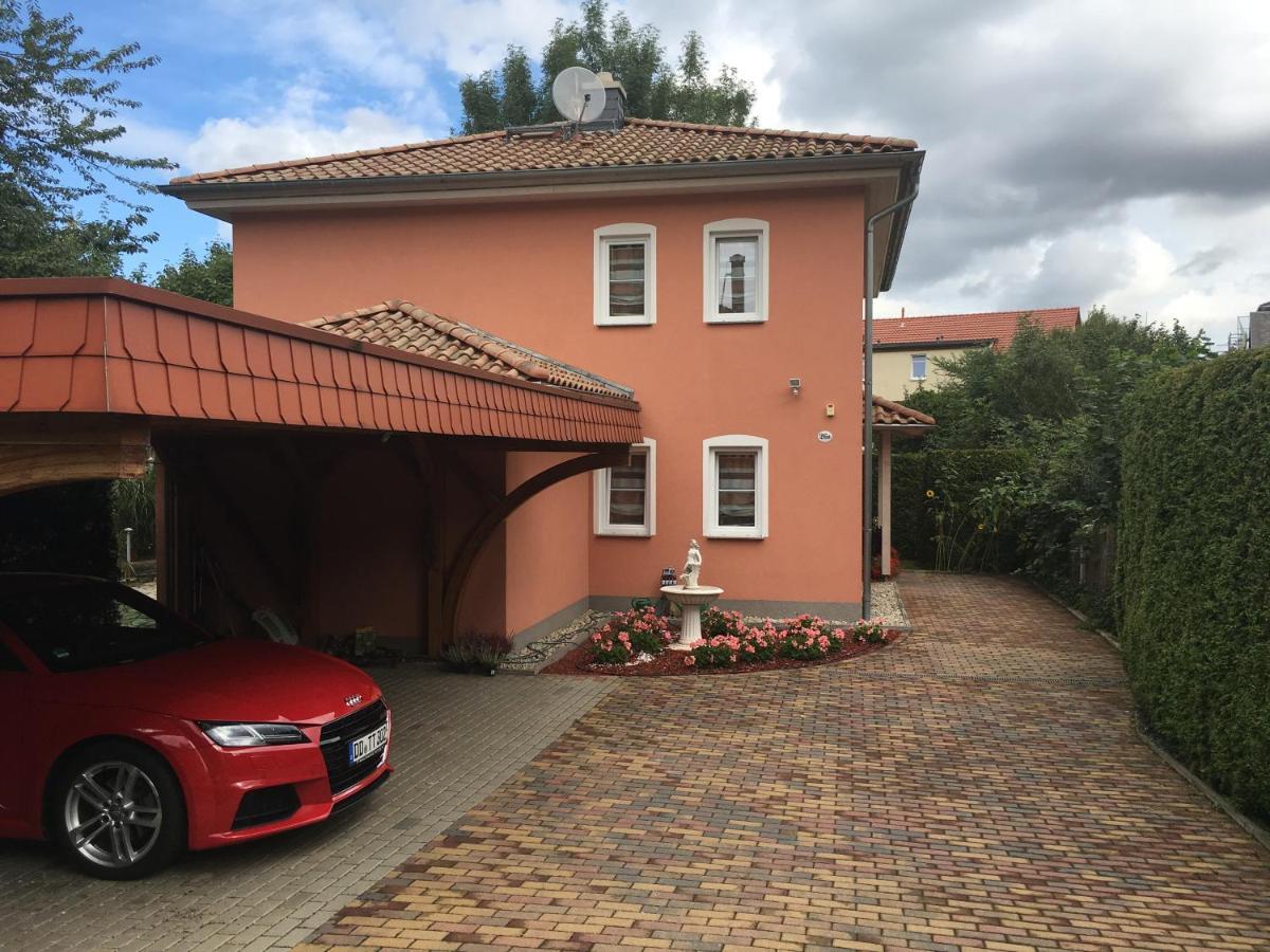 Zentrumsnahe Ferienwohnung Drezno Zewnętrze zdjęcie