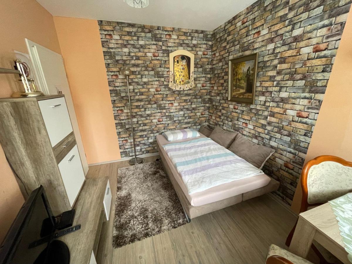 Zentrumsnahe Ferienwohnung Drezno Zewnętrze zdjęcie